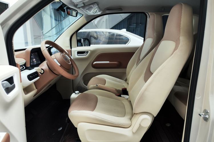Used Wuling Hongguang MINIEV 2024 3rd Generation 215km Youth Edition Left Front Seat