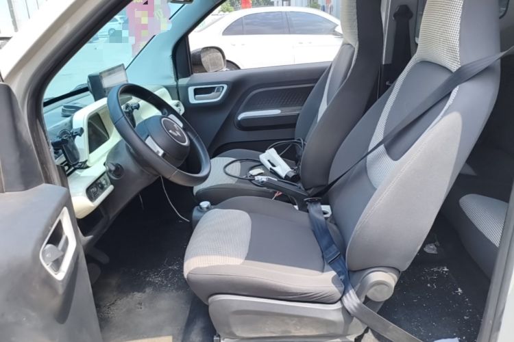 Used Wuling Hongguang MINIEV 2024 3rd Generation 215km Youth Edition Left Front Seat