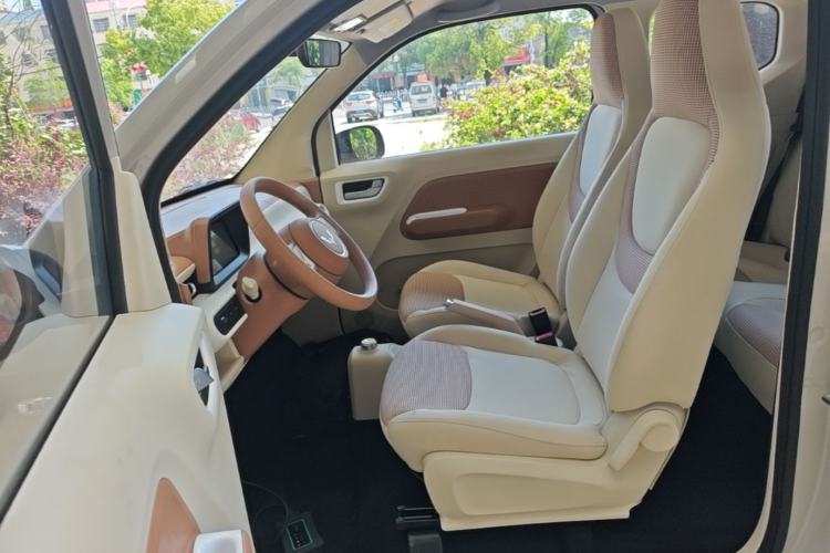 Used Wuling Hongguang MINIEV 2024 3rd Generation 215km Youth Edition Left Front Seat