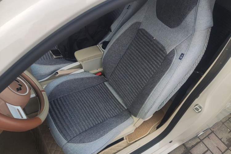 Used Wuling Hongguang MINIEV 2024 3rd Generation 215km Youth Edition Left Front Seat