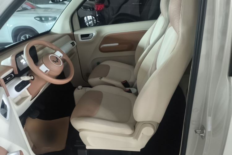 Used Wuling Hongguang MINIEV 2024 3rd Generation 215km Youth Edition Left Front Seat