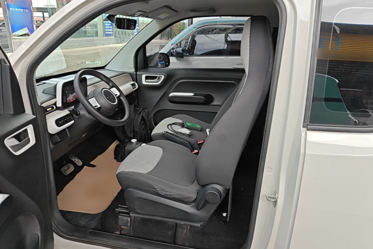 Used Wuling Hongguang MINIEV 2024 3rd Generation 215km Youth Edition Left Front Seat