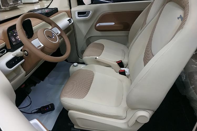 Used Wuling Hongguang MINIEV 2024 3rd Generation 215km Youth Edition Left Front Seat