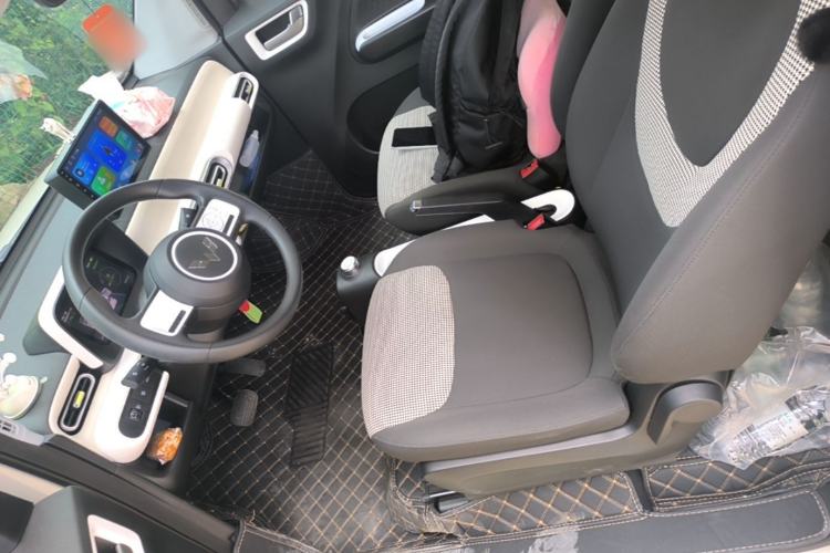Used Wuling Hongguang MINIEV 2024 3rd Generation 215km Youth Edition Left Front Seat