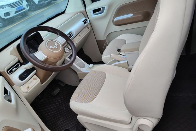 Used Wuling Hongguang MINIEV 2024 3rd Generation 215km Youth Edition Left Front Seat
