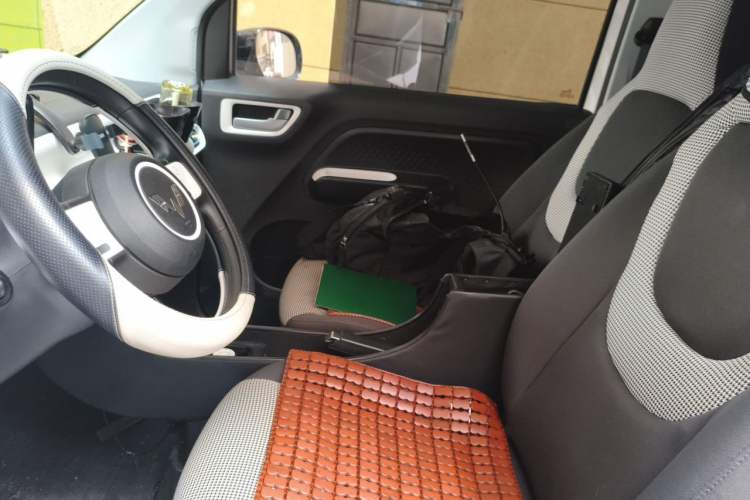 Used Wuling Hongguang MINIEV 2024 3rd Generation 215km Youth Edition Left Front Seat