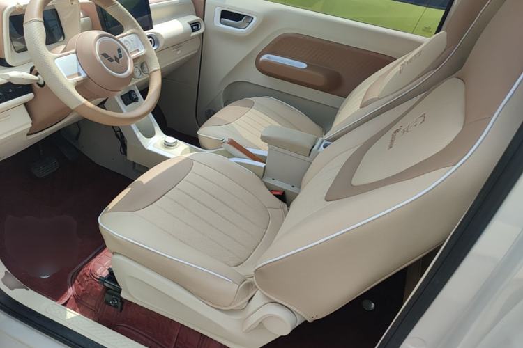 Used Wuling Hongguang MINIEV 2024 3rd Generation 215km Youth Edition Left Front Seat