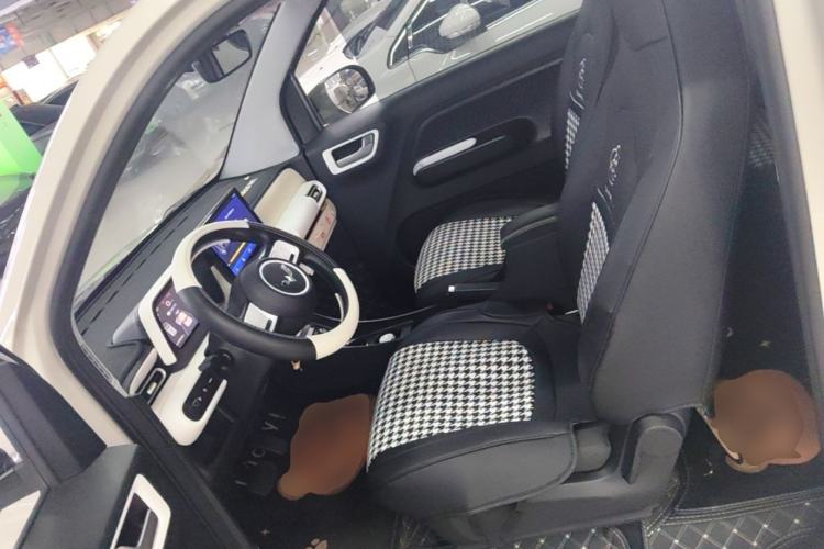 Used Wuling Hongguang MINIEV 2024 3rd Generation 215km Youth Edition Left Front Seat