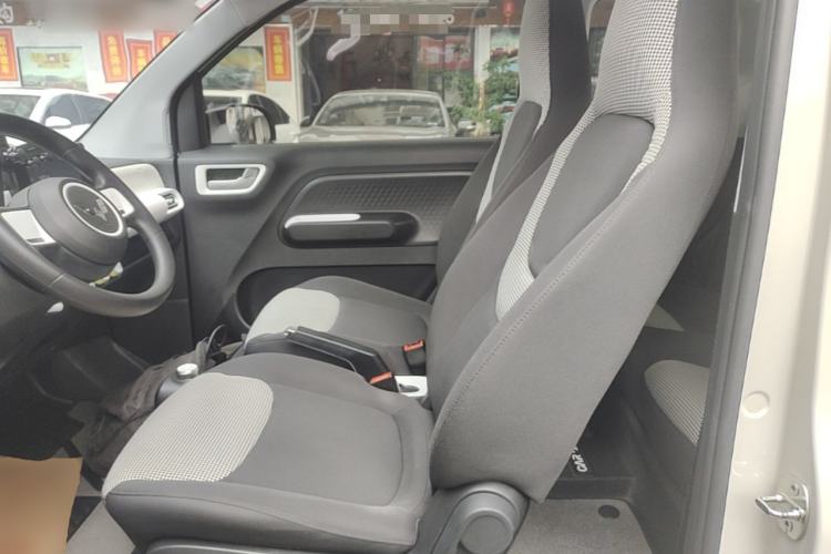 Used Wuling Hongguang MINIEV 2024 3rd Generation 215km Advanced Version Left Front Seat