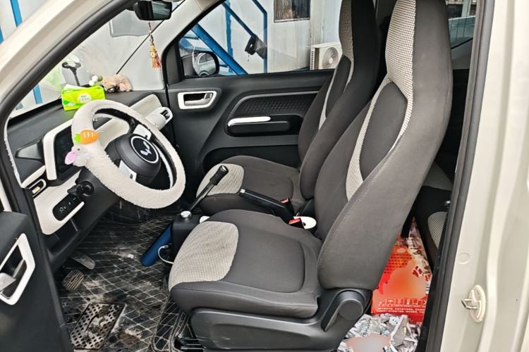 Used Wuling Hongguang MINIEV 2024 3rd Generation 215km Youth Edition Left Front Seat