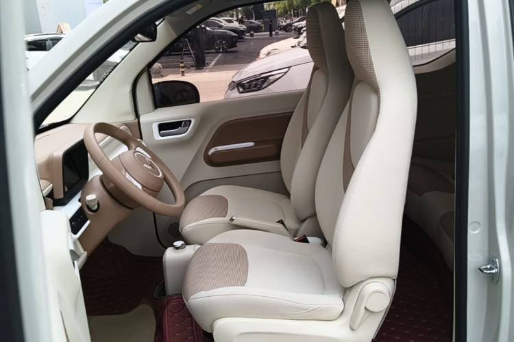 Used Wuling Hongguang MINIEV 2024 3rd Generation 215km Youth Edition Left Front Seat