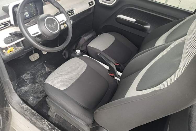 Used Wuling Hongguang MINIEV 2024 3rd Generation 215km Youth Edition Left Front Seat
