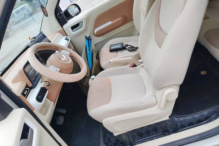 Used Wuling Hongguang MINIEV 2024 3rd Generation 215km Youth Edition Left Front Seat