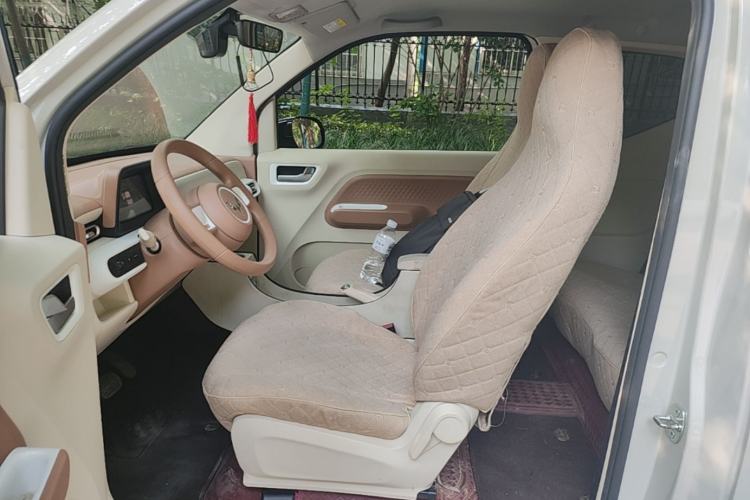 Used Wuling Hongguang MINIEV 2024 3rd Generation 215km Youth Edition Left Front Seat