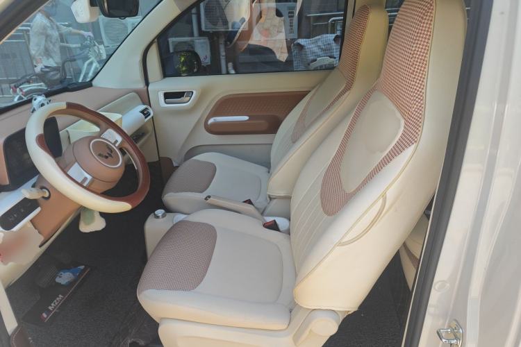 Used Wuling Hongguang MINIEV 2024 3rd Generation 215km Youth Edition Left Front Seat