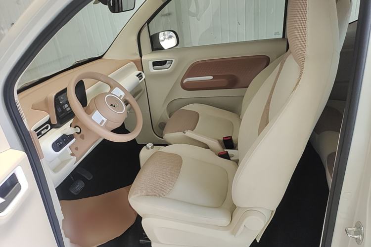 Used Wuling Hongguang MINIEV 2024 3rd Generation 215km Youth Edition Left Front Seat