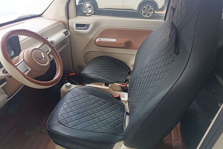 Used Wuling Hongguang MINIEV 2024 3rd Generation 215km Youth Edition Left Front Seat