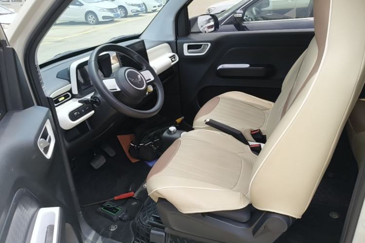 Used Wuling Hongguang MINIEV 2024 3rd Generation 215km Youth Edition Left Front Seat