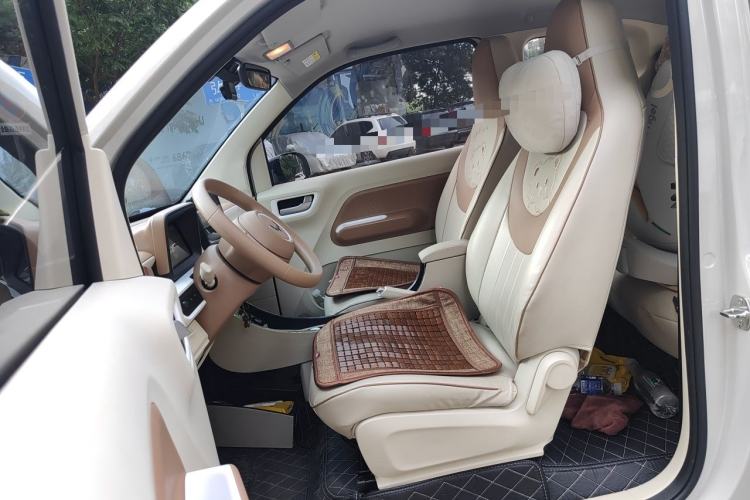 Used Wuling Hongguang MINIEV 2024 3rd Generation 215km Youth Edition Left Front Seat