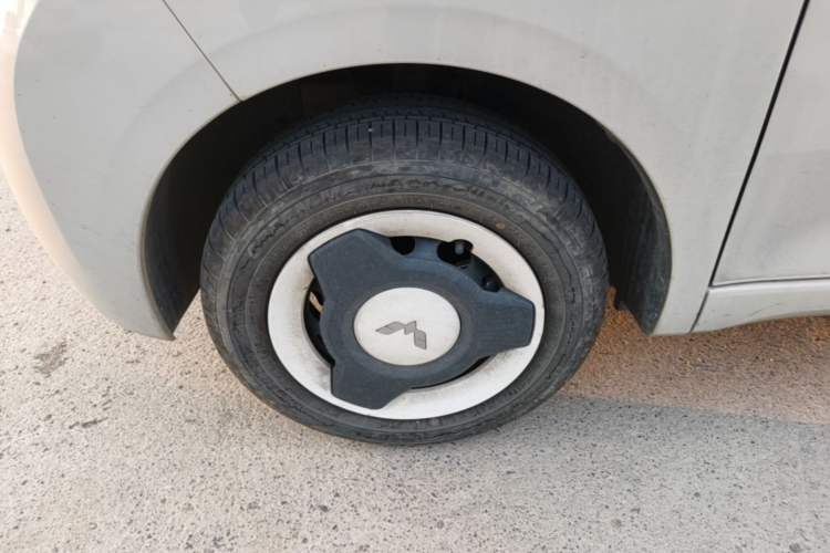 Used Wuling Hongguang MINIEV 2024 3rd Generation 215km Youth Edition Left Front Wheel Hub