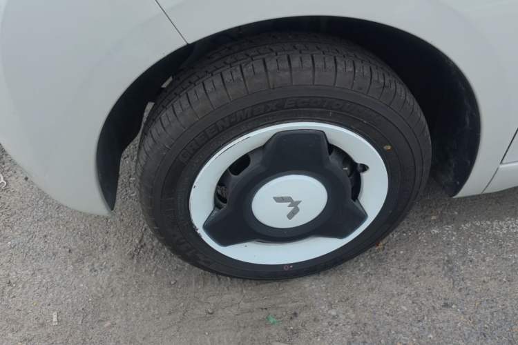 Used Wuling Hongguang MINIEV 2024 3rd Generation 215km Youth Edition Left Front Wheel Hub