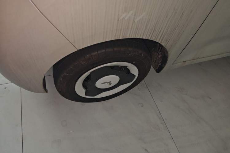 Used Wuling Hongguang MINIEV 2024 3rd Generation 215km Youth Edition Left Front Wheel Hub