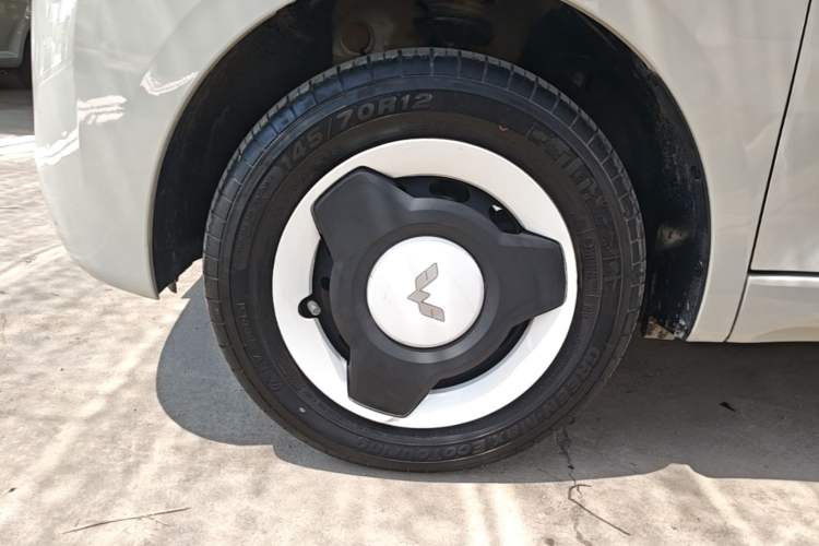 Used Wuling Hongguang MINIEV 2024 3rd Generation 170 km Left Front Wheel Hub