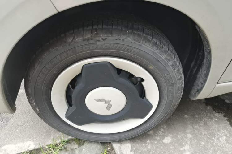 Used Wuling Hongguang MINIEV 2024 3rd Generation 215km Youth Edition Left Front Wheel Hub