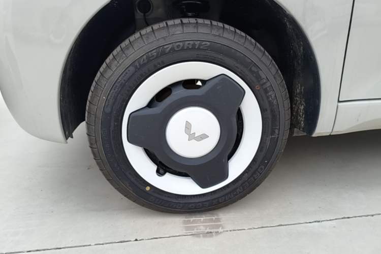 Used Wuling Hongguang MINIEV 2024 3rd Generation 215km Youth Edition Left Front Wheel Hub