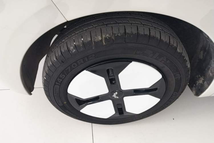 Used Wuling Hongguang MINIEV 2024 3rd Generation 215km Advanced Version Left Front Wheel Hub