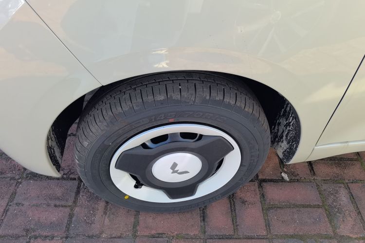 Used Wuling Hongguang MINIEV 2024 3rd Generation 215km Youth Edition Left Front Wheel Hub