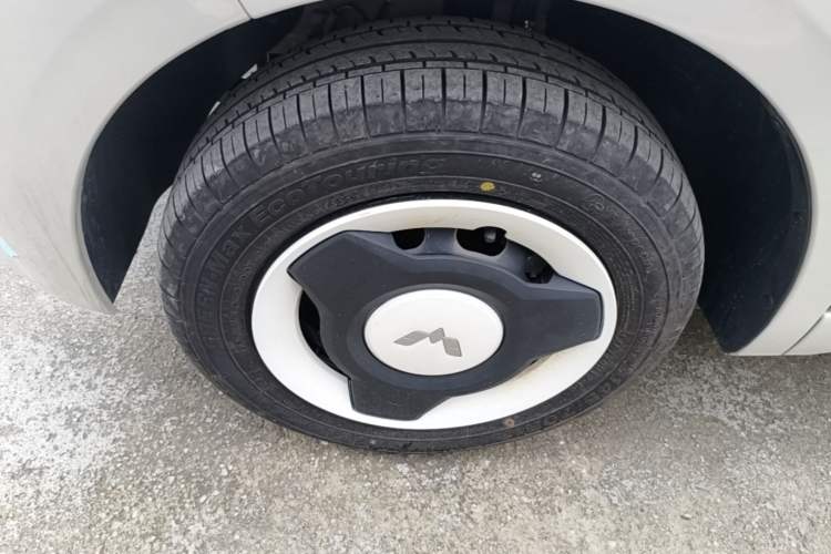 Used Wuling Hongguang MINIEV 2024 3rd Generation 215km Youth Edition Left Front Wheel Hub