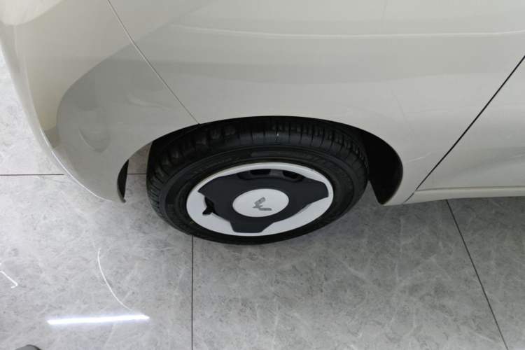 Used Wuling Hongguang MINIEV 2024 3rd Generation 215km Youth Edition Left Front Wheel Hub