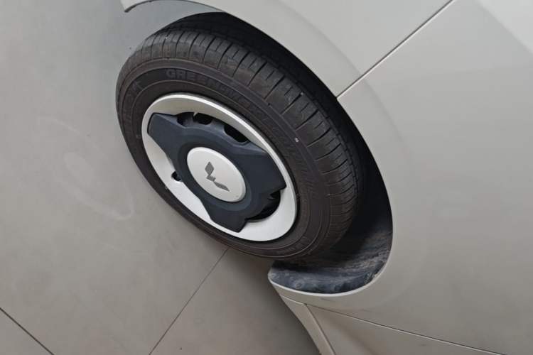 Used Wuling Hongguang MINIEV 2024 3rd Generation 215km Youth Edition Left Front Wheel Hub