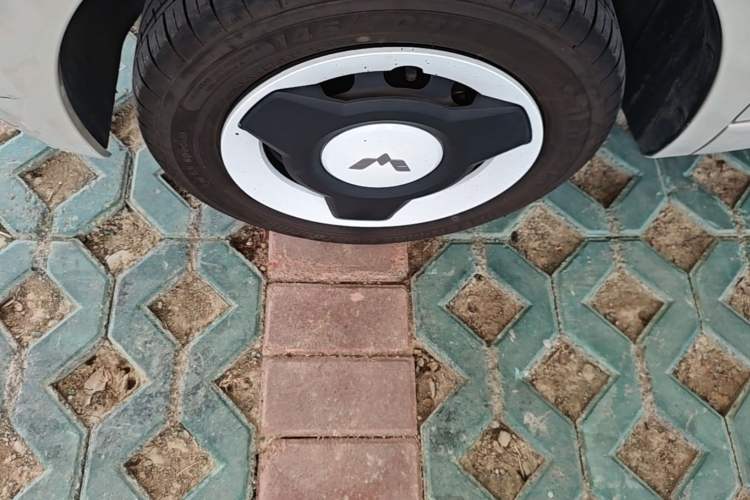 Used Wuling Hongguang MINIEV 2024 3rd Generation 215km Youth Edition Left Front Wheel Hub