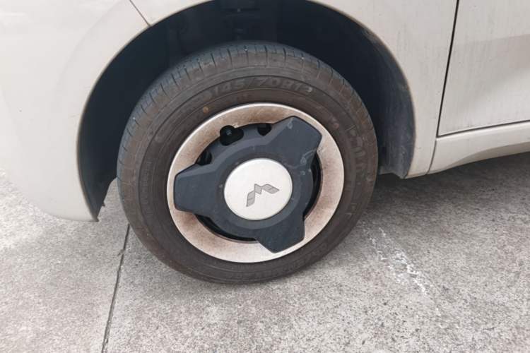 Used Wuling Hongguang MINIEV 2024 3rd Generation 215km Youth Edition Left Front Wheel Hub