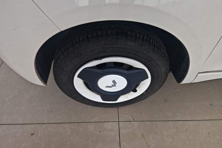 Used Wuling Hongguang MINIEV 2024 3rd Generation 215km Youth Edition Left Front Wheel Hub