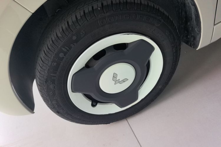 Used Wuling Hongguang MINIEV 2024 3rd Generation 215km Youth Edition Left Front Wheel Hub