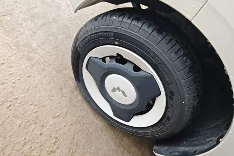 Used Wuling Hongguang MINIEV 2024 3rd Generation 215km Youth Edition Left Front Wheel Hub