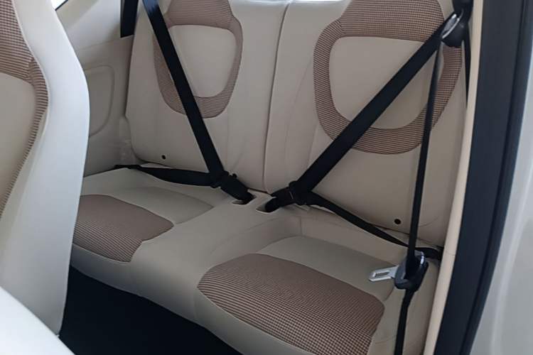 Used Wuling Hongguang MINIEV 2024 3rd Generation 215km Youth Edition Left Rear Seat