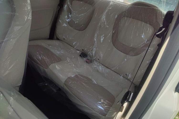 Used Wuling Hongguang MINIEV 2024 3rd Generation 215km Youth Edition Left Rear Seat