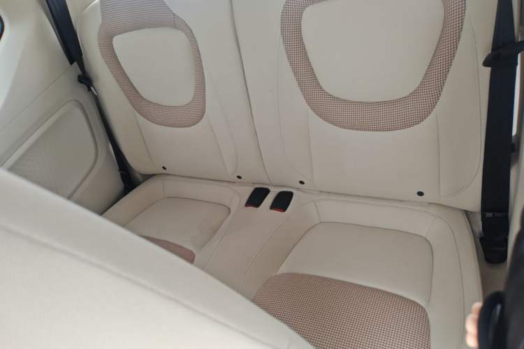 Used Wuling Hongguang MINIEV 2024 3rd Generation 215km Youth Edition Left Rear Seat
