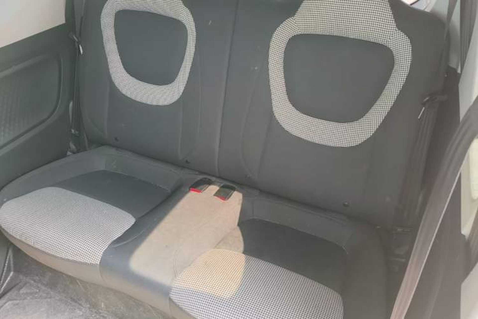 Used Wuling Hongguang MINIEV 2024 3rd Generation 215km Youth Edition Left Rear Seat