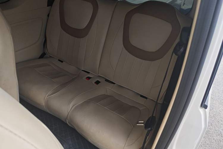 Used Wuling Hongguang MINIEV 2024 3rd Generation 215km Youth Edition Left Rear Seat
