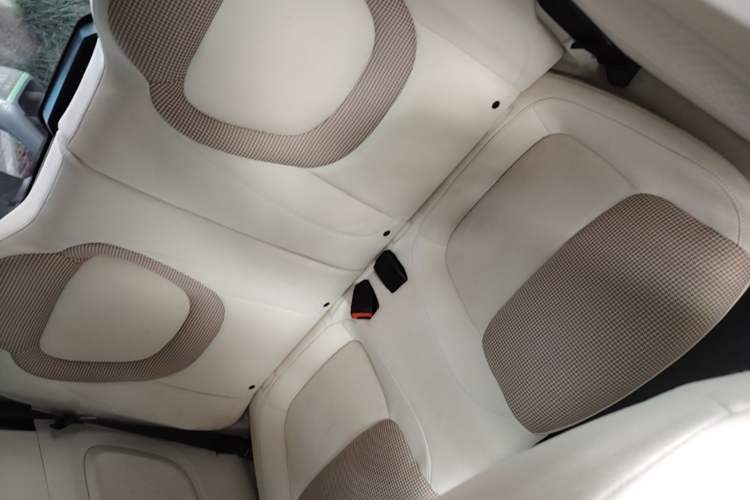 Used Wuling Hongguang MINIEV 2024 3rd Generation 215km Advanced Version Left Rear Seat