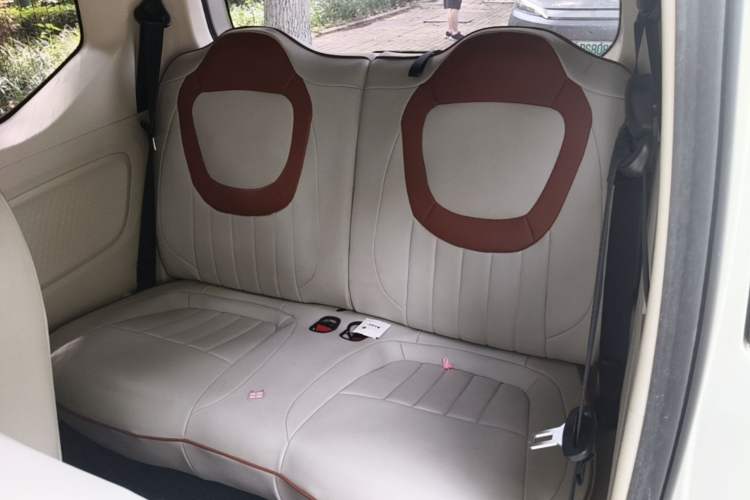 Used Wuling Hongguang MINIEV 2024 3rd Generation 215km Advanced Version Left Rear Seat