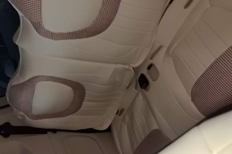 Used Wuling Hongguang MINIEV 2024 3rd Generation 215km Advanced Version Left Rear Seat