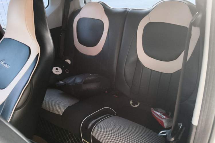 Used Wuling Hongguang MINIEV 2024 3rd Generation 215km Advanced Version Left Rear Seat