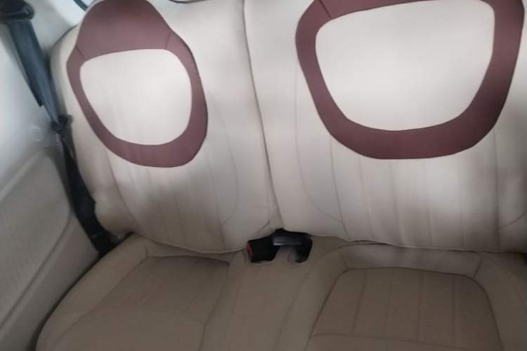 Used Wuling Hongguang MINIEV 2024 3rd Generation 215km Youth Edition Left Rear Seat