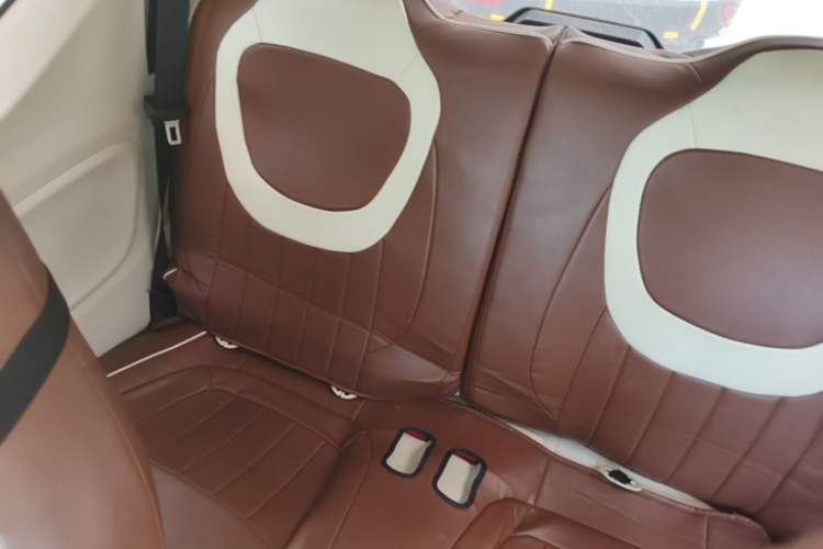Used Wuling Hongguang MINIEV 2024 3rd Generation 215km Advanced Version Left Rear Seat